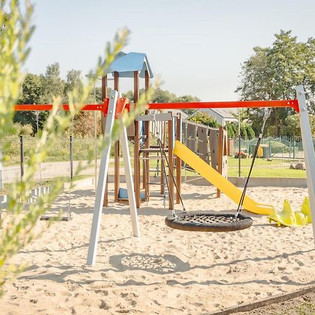 Апарт отель Kamienica Parkowa Домбки Экстерьер фото